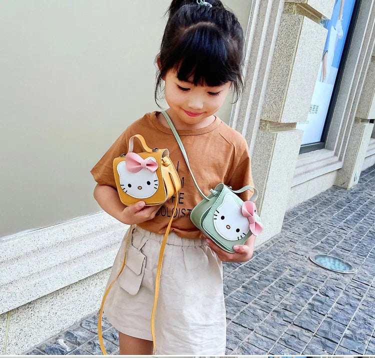 Hello Kitty Mini Bag – Cute and Compact Accessory