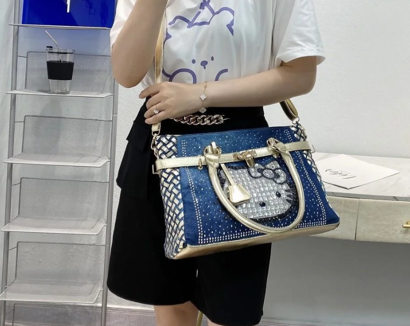 Hello Kitty Denim Diamond Chain Bag