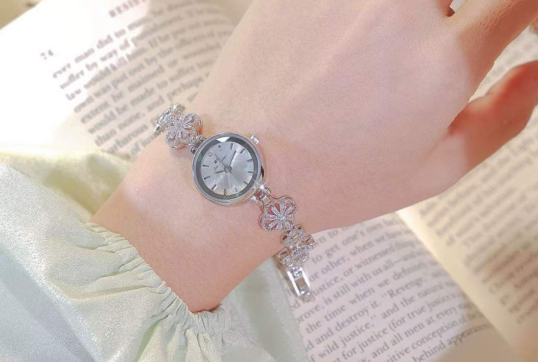 Flowers Women Watch