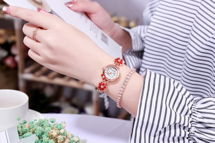 Hello Kitty Timepieces | Classic Charm | Timeless Style