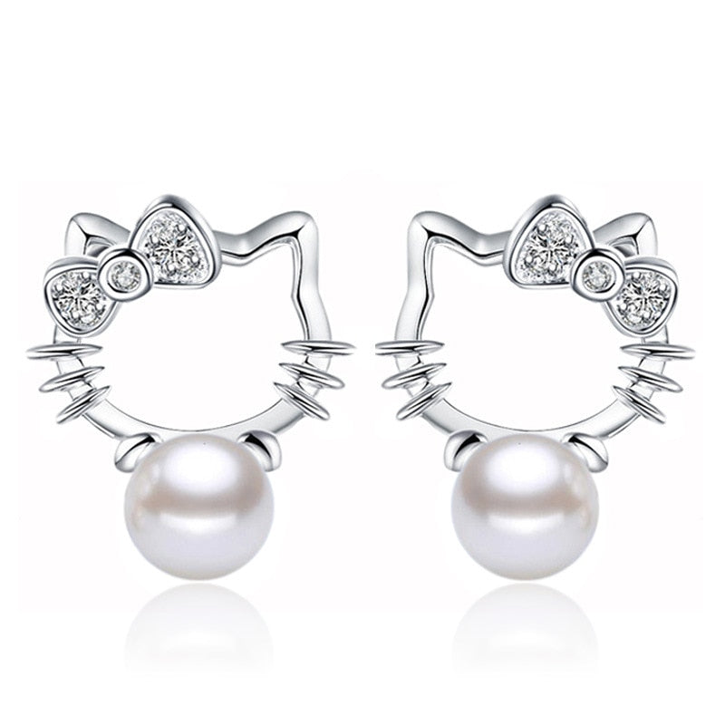 Hello Kitty Zirconia Earrings.