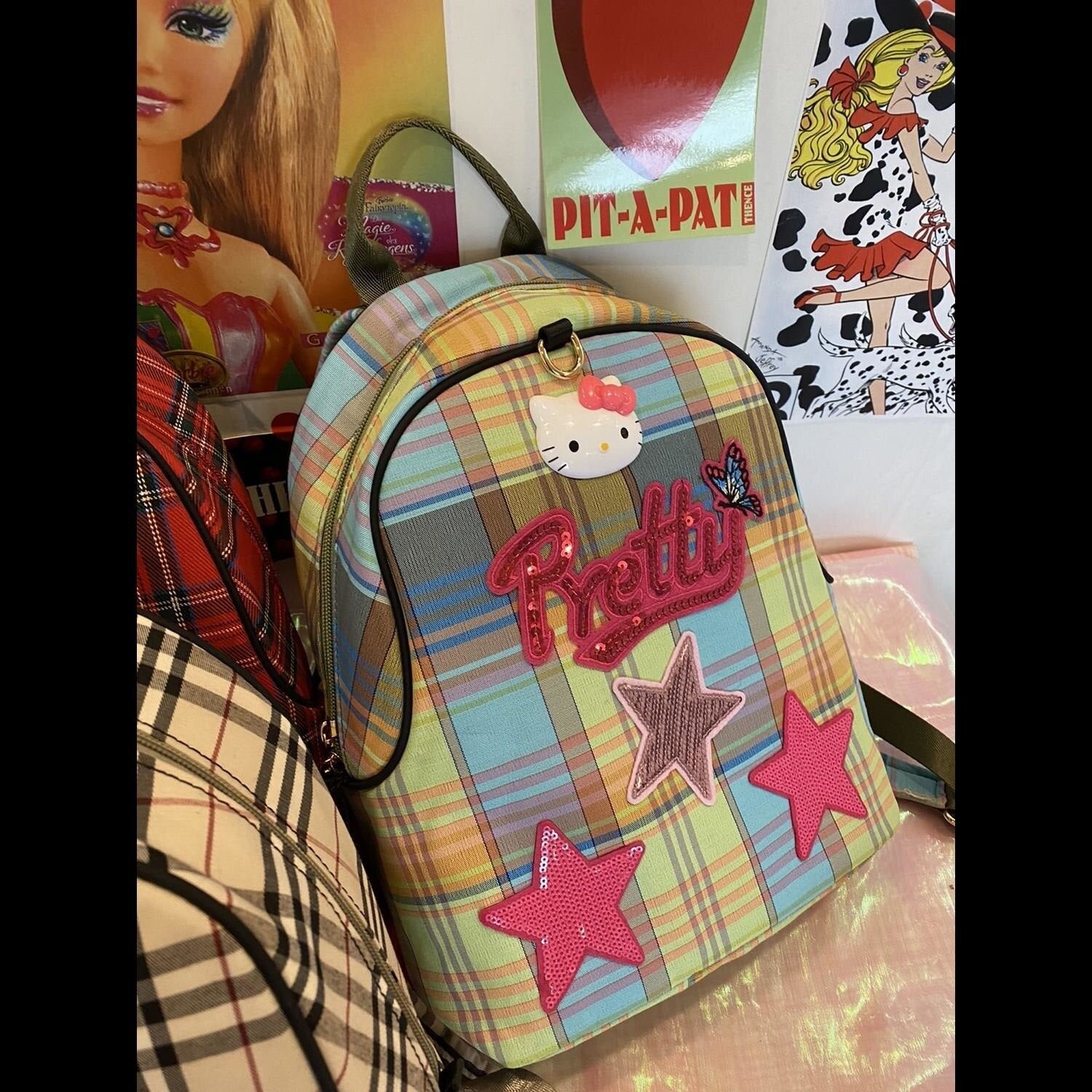 Hello Kitty Bookbag – Cute and Practical for Everyday Use